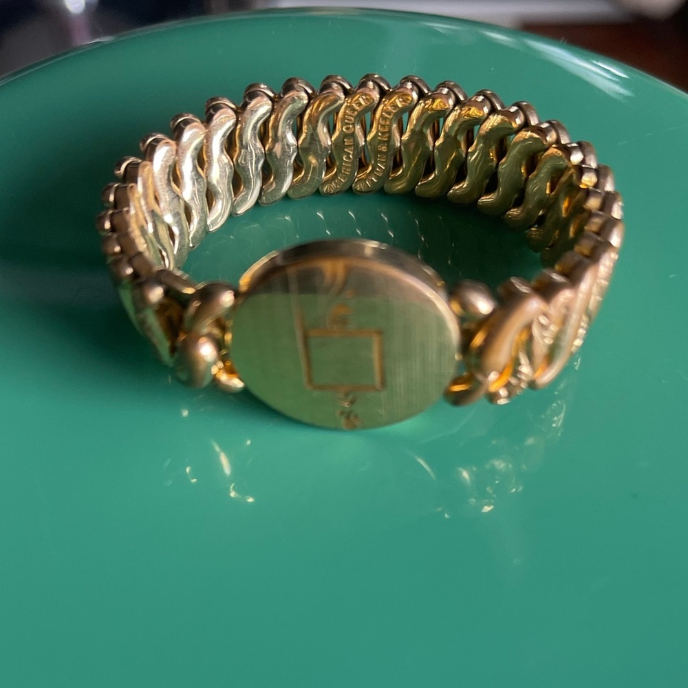 WW2 Antique American Queen 9k Gold Fill Bracelet